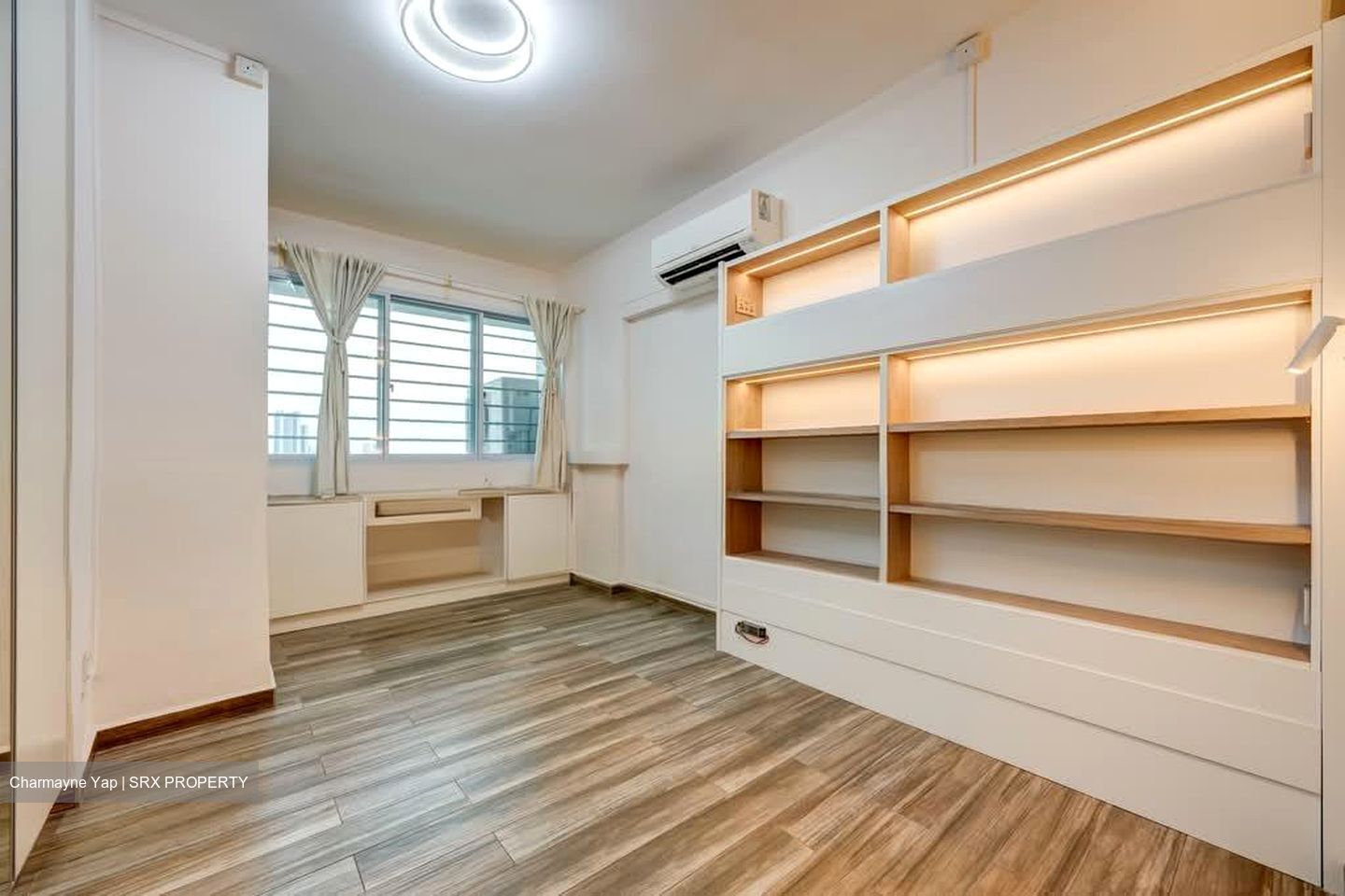 Pine Grove (D21), Condominium #615226361